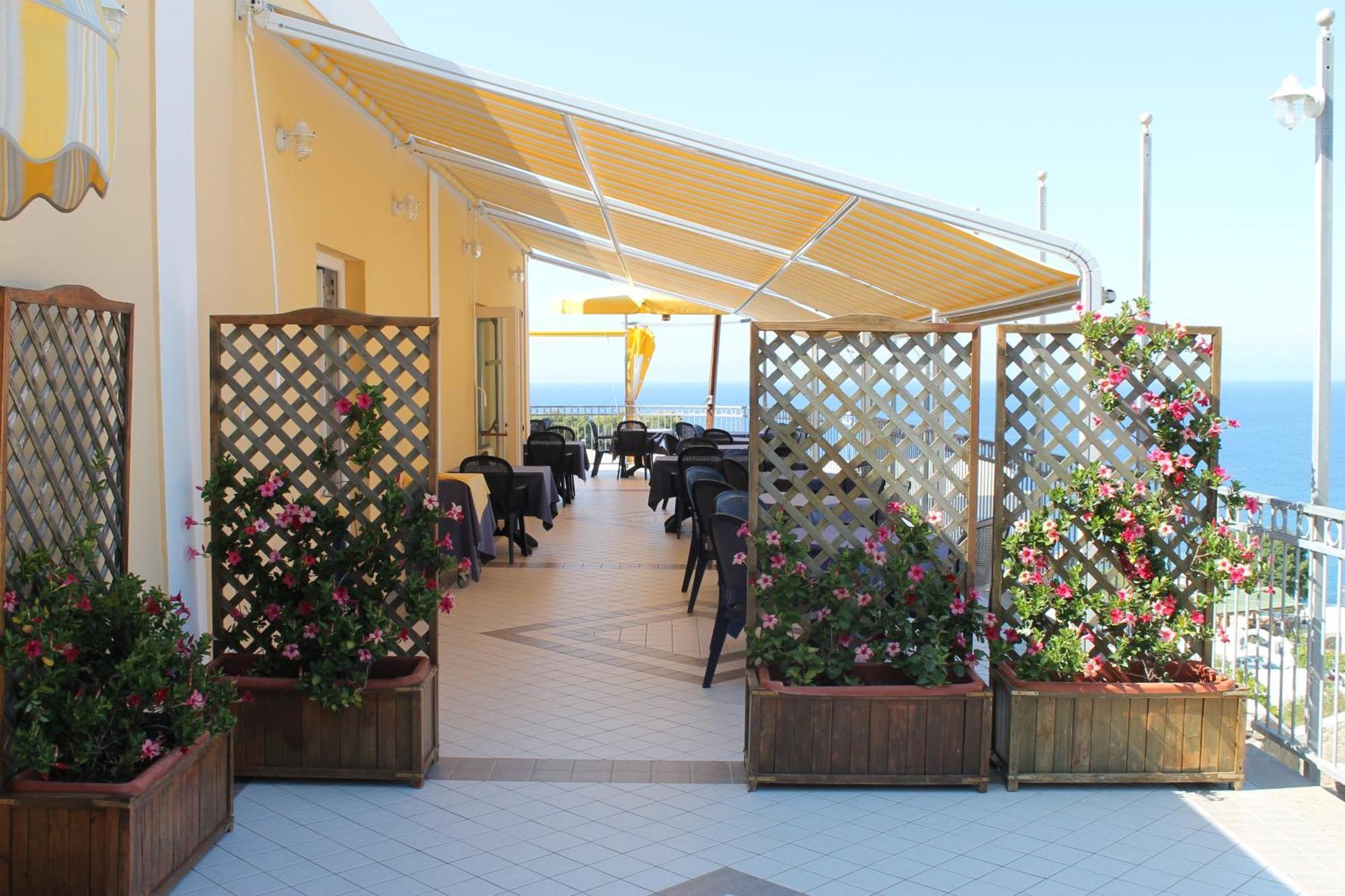 Hotel Villaggio Dei Pescatori Ponza Exterior foto
