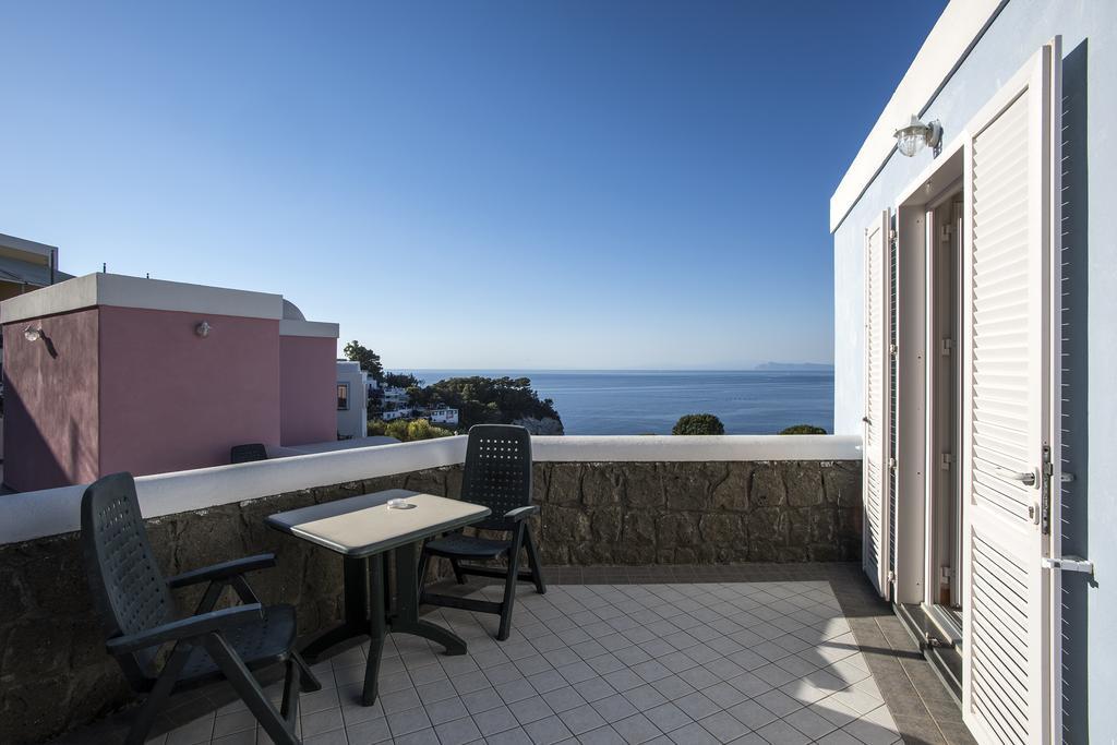 Hotel Villaggio Dei Pescatori Ponza Exterior foto
