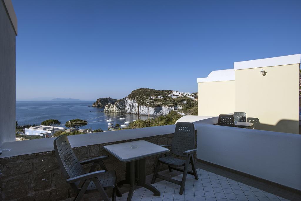 Hotel Villaggio Dei Pescatori Ponza Exterior foto