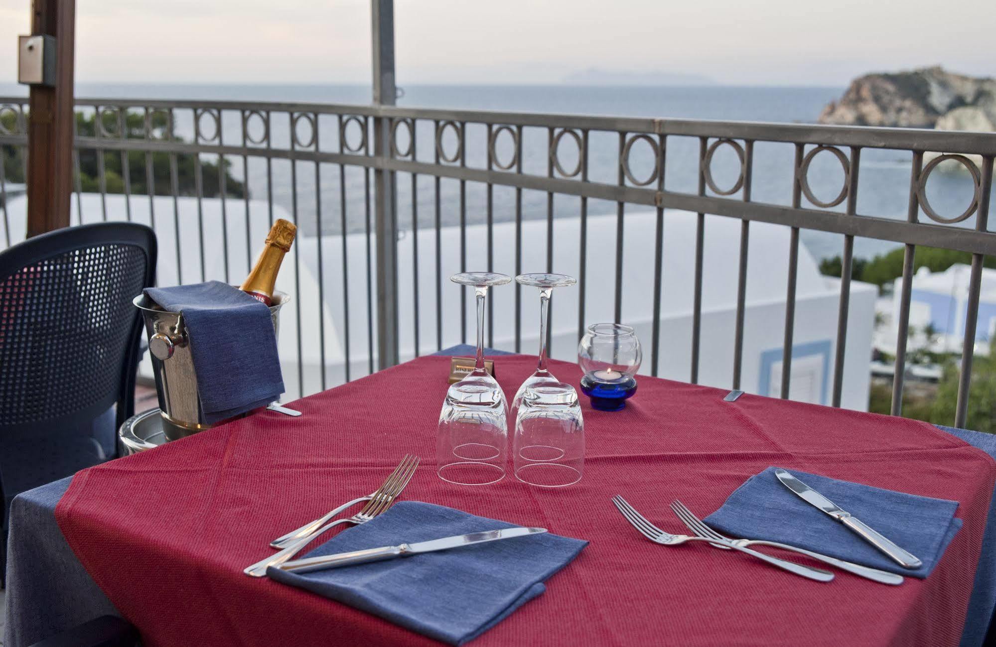 Hotel Villaggio Dei Pescatori Ponza Exterior foto